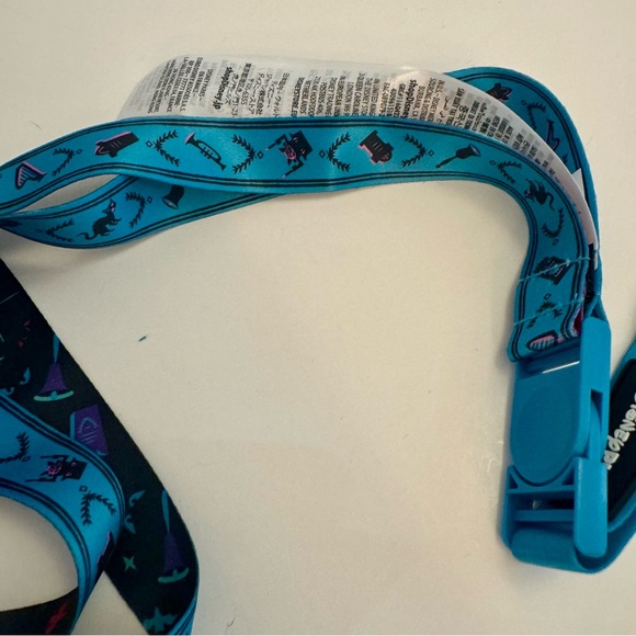 NWT. Disney Reversible Pin Lanyard - Haunted Mansion Hatbox Ghosts. - Picture 4 of 9